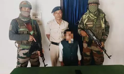 अरुणाचल: असम राइफल्स ने उग्रवादी नेटवर्क को नाकाम किया, उल्फा (आई) का सदस्य गिरफ्तार अरुणाचल: असम राइफल्स ने उग्रवादी नेटवर्क को नाकाम किया, उल्फा (आई) का सदस्य गिरफ्तार