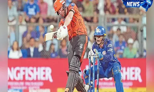 हेड और क्लासेन की पावर-हिटिंग से SRH ने मुंबई इंडियंस को 6 विकेट से हराया हेड और क्लासेन की पावर-हिटिंग से SRH ने मुंबई इंडियंस को 6 विकेट से हराया