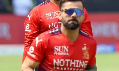 आईपीएल 2026: जीटी के घर में जीत की लय जारी रखने उतरेगी आरसीबी, ऐसा है हेड-टू-हेड रिकॉर्ड आईपीएल 2026: जीटी के घर में जीत की लय जारी रखने उतरेगी आरसीबी, ऐसा है हेड-टू-हेड रिकॉर्ड