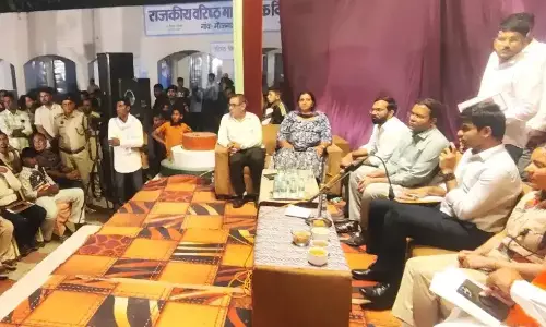 Sirsa: एडीसी ने समस्या पर त्वरित कार्रवाई को कहा Sirsa: एडीसी ने समस्या पर त्वरित कार्रवाई को कहा