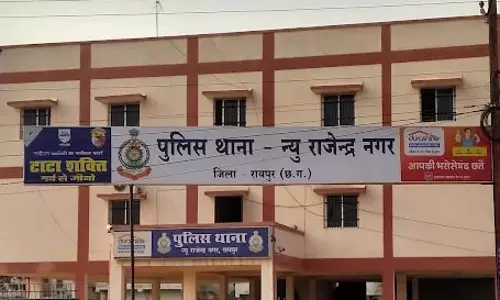 थार से हेरोइन सप्लाई करते 3 युवक गिरफ्तार थार से हेरोइन सप्लाई करते 3 युवक गिरफ्तार