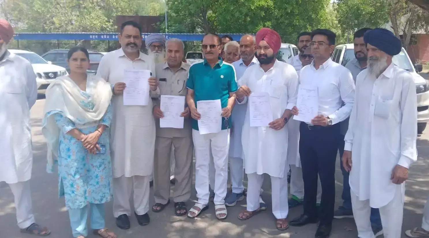 Sirsa: आप नेता पर हमले के विरोध में कार्यकर्ताओं ने एसपी से मुलाकात की Sirsa: आप नेता पर हमले के विरोध में कार्यकर्ताओं ने एसपी से मुलाकात की