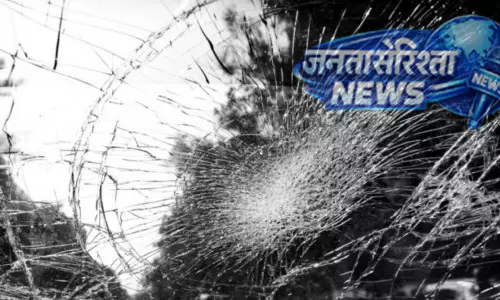 धार में भीषण सड़क हादसा: पिकअप वैन और SUV की टक्कर में 12 मजदूरों की मौत, 20 घायल