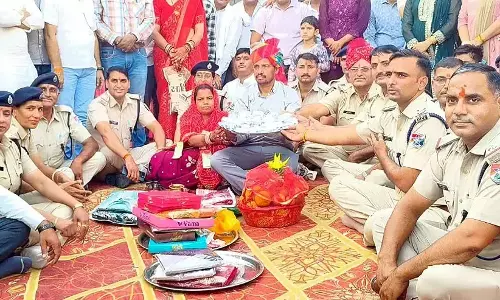Bikaner: आरपीएफ की पहल से विवाह समारोह में दिखी एकजुटता Bikaner: आरपीएफ की पहल से विवाह समारोह में दिखी एकजुटता