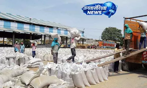 Karnal राज्य में गेहूं की बंपर आवक, लेकिन उठान धीमा