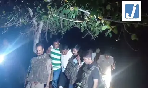 मुठभेड़ के बाद दो गो-तस्कर गिरफ्तार, 45 गोवंश बरामद