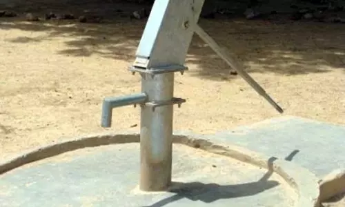 जामगुड़ा में 3 हैंडपंपों, एक सोलर पंप और एक पॉवर पंप से लोगों को मिल रहा पानी
