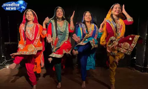 Natarang की प्रस्तुति में अंतर्राष्ट्रीय नृत्य दिवस पर रंगारंग कार्यक्रम