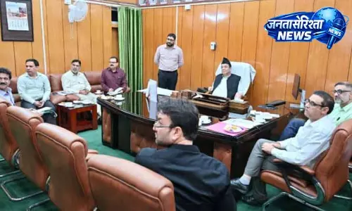 Speaker ने नए LA कॉम्प्लेक्स के निर्माण की समीक्षा की Speaker ने नए LA कॉम्प्लेक्स के निर्माण की समीक्षा की