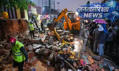 Bengaluru : दीवार हादसे में मुवातुपुझा की दो महिलाओं की मौत, कुडुम्बश्री कार्यकर्ताओं में शोक