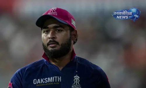 IPL 2026 : ड्रेसिंग रूम के अंदर वेपिंग करने पर रियान पराग पर मैच फीस का 25 परसेंट जुर्माना IPL 2026 : ड्रेसिंग रूम के अंदर वेपिंग करने पर रियान पराग पर मैच फीस का 25 परसेंट जुर्माना