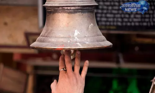 Baghpat के दिगंबर जैन मंदिर में महिलाओं के लिए ड्रेस कोड जारी, शालीनता और परंपरा पर जोर Baghpat के दिगंबर जैन मंदिर में महिलाओं के लिए ड्रेस कोड जारी, शालीनता और परंपरा पर जोर