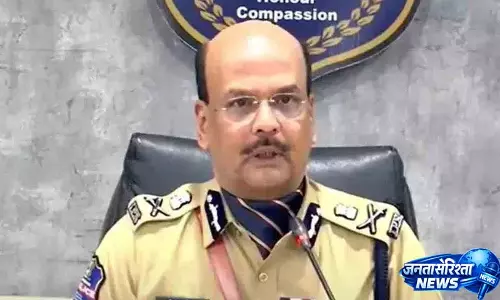 युवा पुलिस अधिकारियों को विभाग का नाम रोशन करना चाहिए: DGP शिवधर रेड्डी युवा पुलिस अधिकारियों को विभाग का नाम रोशन करना चाहिए: DGP शिवधर रेड्डी
