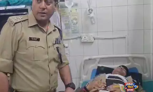 Uttarakhand: लूट के आरोपी को पुलिस मुठभेड़ में मार गिराया गया, SHO घायल Uttarakhand: लूट के आरोपी को पुलिस मुठभेड़ में मार गिराया गया, SHO घायल