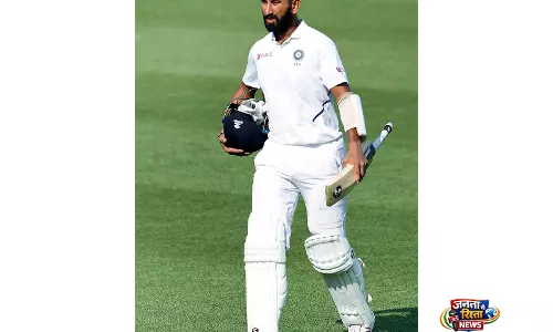 तुम तो बैट लेकर मेरे पीछे दौड़ पड़ते: Pujara के रिवर्स स्वीप कौशल पर शास्त्री की मज़ाकिया टिप्पणी तुम तो बैट लेकर मेरे पीछे दौड़ पड़ते: Pujara के रिवर्स स्वीप कौशल पर शास्त्री की मज़ाकिया टिप्पणी