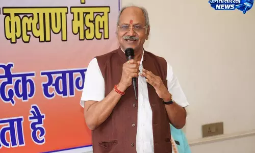 जन्मदिन और श्रमिक दिवस की पूर्व संध्या पर बृजमोहन अग्रवाल ने श्रमिकों को दी सौगात