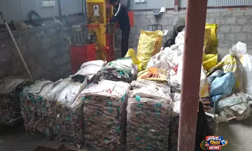 Uttarkhand सरकार ने तीर्थयात्रियों से प्लास्टिक कचरा न फैलाने की अपील की Uttarkhand सरकार ने तीर्थयात्रियों से प्लास्टिक कचरा न फैलाने की अपील की