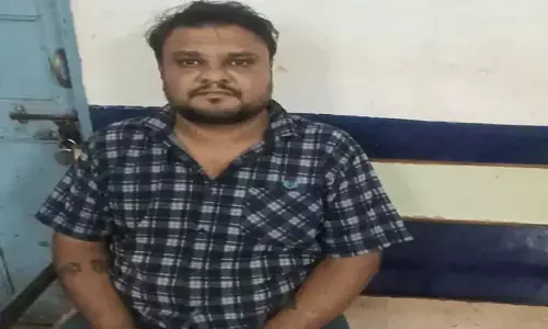 CG: नौकरी के नाम पर 16 लाख की ठगी, पुलिस ने ठगबाज को किया गिरफ्तार CG: नौकरी के नाम पर 16 लाख की ठगी, पुलिस ने ठगबाज को किया गिरफ्तार