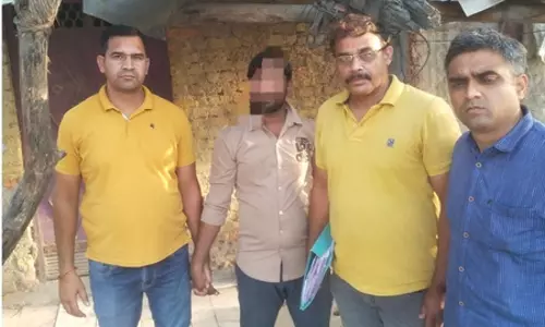 पुलिस का बड़ा एक्शन: 3 ड्रग तस्कर गिरफ्तार 2 किलो गांजा जब्त पुलिस का बड़ा एक्शन: 3 ड्रग तस्कर गिरफ्तार 2 किलो गांजा जब्त