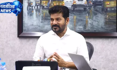 Revanth Reddy  ने केंद्रीकृत छात्र सप्लाई प्रणाली का बचाव किया