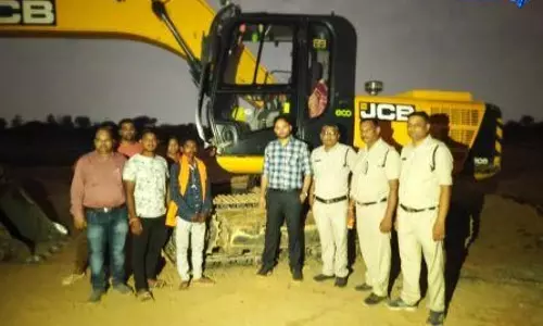 अवैध रेत खनन पर बड़ी कार्रवाई, नहरडीही में चौनमाउंटेन मशीन जब्त