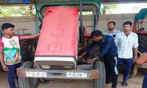 लाइवलीहुड कॉलेज के माध्यम से आत्मसमर्पित हितग्राहियों को ट्रैक्टर प्रशिक्षण