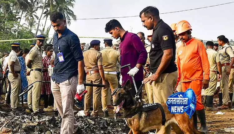 Kerala: मुंडाथिकोड आतिशबाजी को पूरा करने के लिए छह महीने की जरूरत Kerala: मुंडाथिकोड आतिशबाजी को पूरा करने के लिए छह महीने की जरूरत