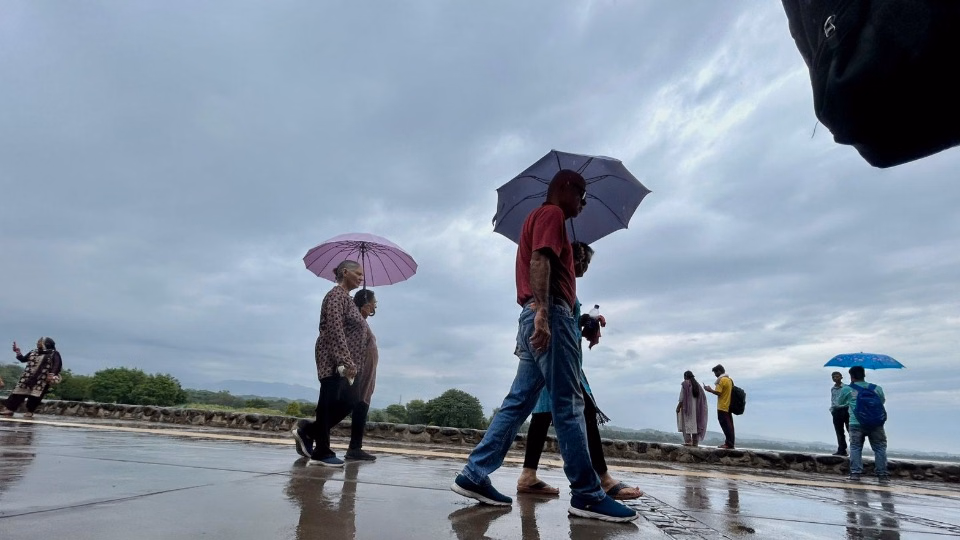 Chandigarh: मानसून को लेकर राज्य में प्रशासन अलर्ट मोड पर Chandigarh: मानसून को लेकर राज्य में प्रशासन अलर्ट मोड पर