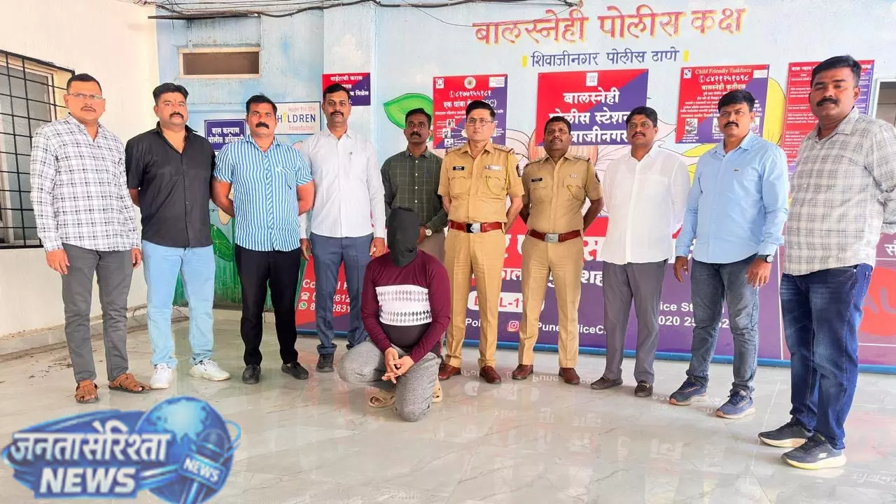Pune : पुलिस की बड़ी कार्रवाई, लावारिस टेंपो से ₹3.38 लाख की नशीली गोलियां जब्त Pune : पुलिस की बड़ी कार्रवाई, लावारिस टेंपो से ₹3.38 लाख की नशीली गोलियां जब्त