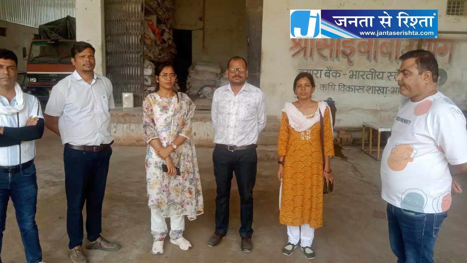 पोहा और दाल मिल में छापा, गंदगी मिलने पर नोटिस जारी पोहा और दाल मिल में छापा, गंदगी मिलने पर नोटिस जारी