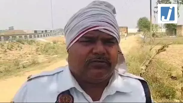 ड्यूटी के दौरान शौचालय गया हेड कांस्टेबल, TSI ने लिखवा दी रपट, एसपी ने दोनों को किया लाइन हाजिर ड्यूटी के दौरान शौचालय गया हेड कांस्टेबल, TSI ने लिखवा दी रपट, एसपी ने दोनों को किया लाइन हाजिर