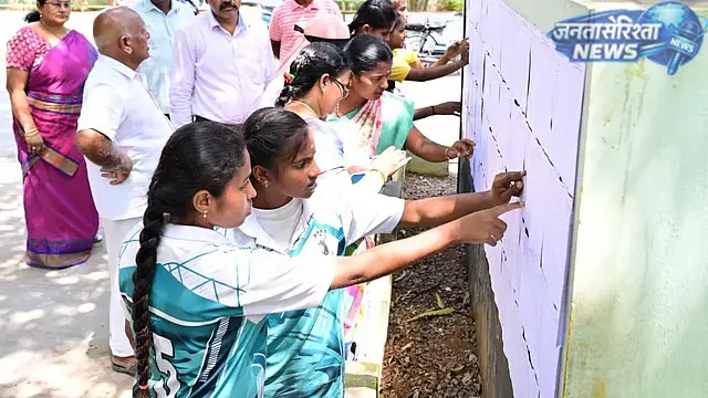 ICSE, ISC रिजल्ट 2026: लड़कियों का दबदबा, 99% पास रेट ICSE, ISC रिजल्ट 2026: लड़कियों का दबदबा, 99% पास रेट