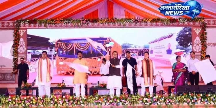 मुख्यमंत्री माझी ने Keonjhar में 1,330 करोड़ रुपये की विकास परियोजनाओं की शुरुआत की मुख्यमंत्री माझी ने Keonjhar में 1,330 करोड़ रुपये की विकास परियोजनाओं की शुरुआत की