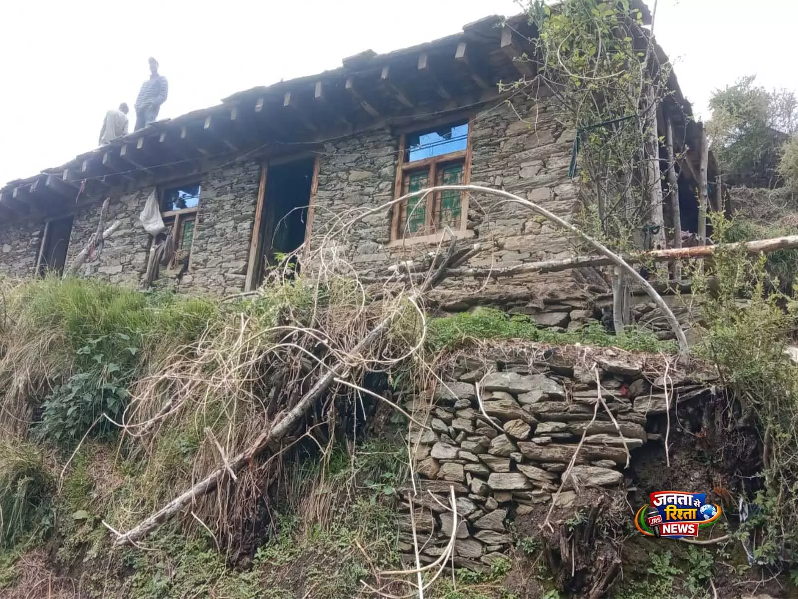 J-K: कठुआ में घर पर बिजली गिरने से 11 साल के लड़के की मौत, एक और नाबालिग घायल J-K: कठुआ में घर पर बिजली गिरने से 11 साल के लड़के की मौत, एक और नाबालिग घायल