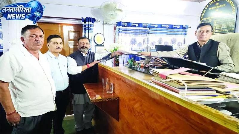 नगर निकाय चुनाव, जिला में पहले दिन 34 नामांकन नगर निकाय चुनाव, जिला में पहले दिन 34 नामांकन