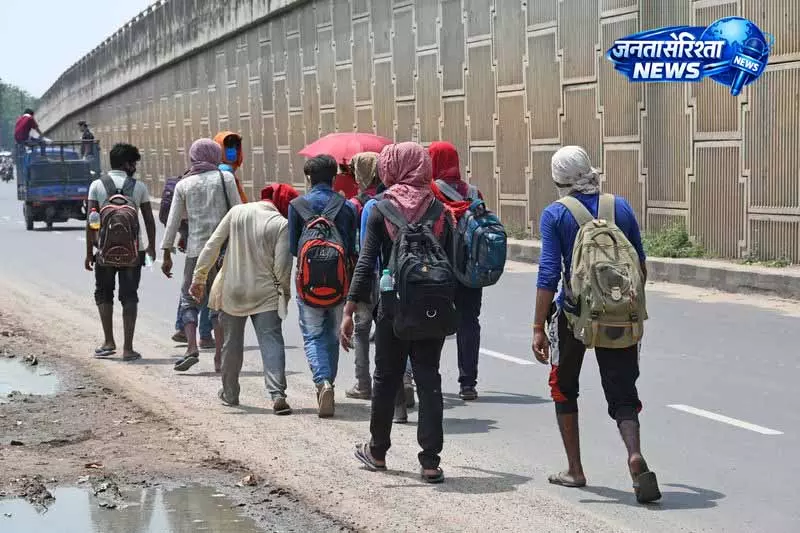सख्त वेरिफिकेशन की जरूरत पर शिवसेना (UBT) का जोर सख्त वेरिफिकेशन की जरूरत पर शिवसेना (UBT) का जोर