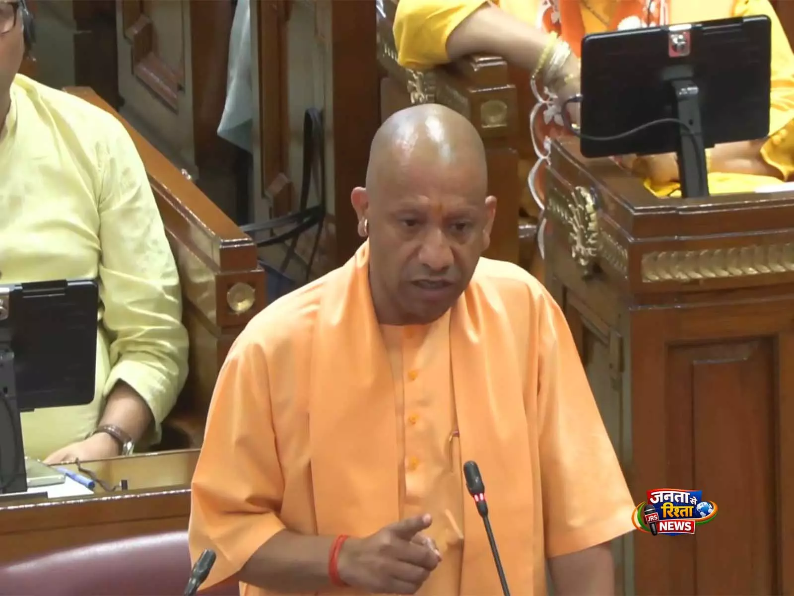 Yogi Adityanath का आरोप: महिलाओं के अधिकारों पर धार्मिक आरक्षण का इस्तेमाल ‘बड़ा राजद्रोह’ Yogi Adityanath का आरोप: महिलाओं के अधिकारों पर धार्मिक आरक्षण का इस्तेमाल ‘बड़ा राजद्रोह’