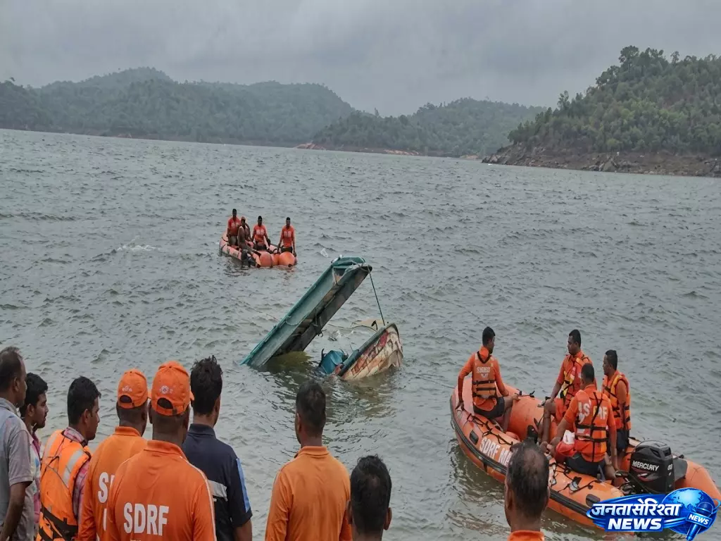 बरगी डैम में नाव पलटने से बड़ा हादसा, 4 की मौत 18 लापता बरगी डैम में नाव पलटने से बड़ा हादसा, 4 की मौत 18 लापता