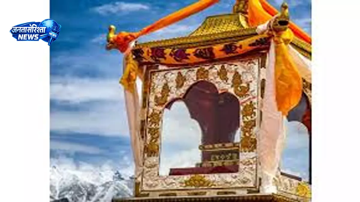 Leh-Ladakh में सांस और पहचान पर बढ़ती चिंता, लोगों में सांस्कृतिक संरक्षण की बहस तेज Leh-Ladakh में सांस और पहचान पर बढ़ती चिंता, लोगों में सांस्कृतिक संरक्षण की बहस तेज