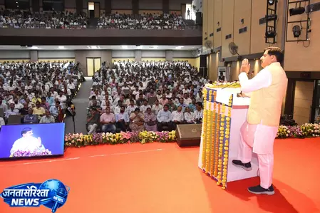किसानों के हित में समर्पित होकर कार्य करें कृषि कर्मयोगी: सीएम मोहन यादव किसानों के हित में समर्पित होकर कार्य करें कृषि कर्मयोगी: सीएम मोहन यादव