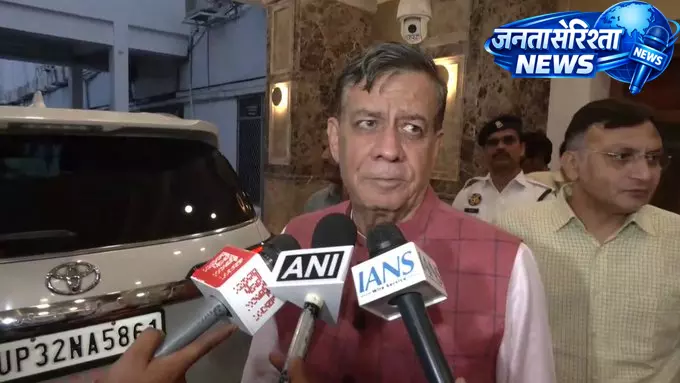 लखनऊ विधानसभा विशेष सत्र: बीजेपी विधायक सतीश महाना बोले लखनऊ विधानसभा विशेष सत्र: बीजेपी विधायक सतीश महाना बोले