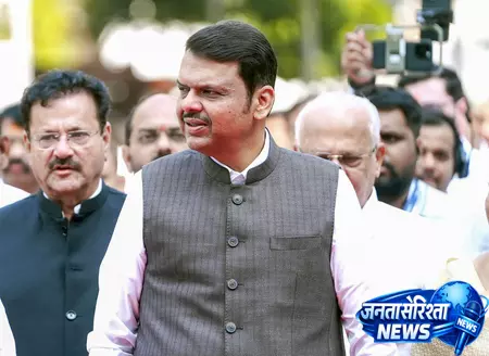 NCP की स्थिरता पर फडणवीस का भरोसा, दिया राजनीतिक संदेश NCP की स्थिरता पर फडणवीस का भरोसा, दिया राजनीतिक संदेश