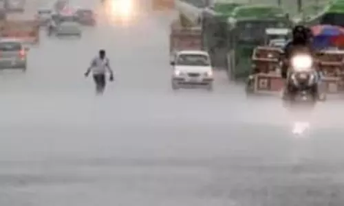 दिल्ली में बारिश का अलर्ट दिल्ली में बारिश का अलर्ट