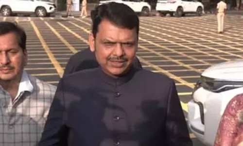 महाराष्ट्र दिवस पर सीएम फडणवीस ने संयुक्त आंदोलन के लिए जान कुर्बान करने वालों को दी श्रद्धांजलि महाराष्ट्र दिवस पर सीएम फडणवीस ने संयुक्त आंदोलन के लिए जान कुर्बान करने वालों को दी श्रद्धांजलि