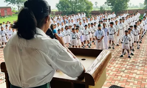 Asansol: आसनसोल के छात्रों ने बोर्ड परीक्षा में किया बेहतरीन प्रदर्शन Asansol: आसनसोल के छात्रों ने बोर्ड परीक्षा में किया बेहतरीन प्रदर्शन
