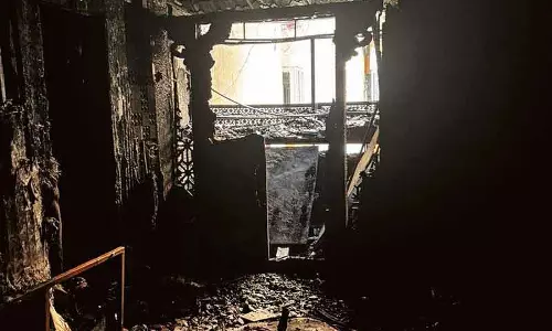 Ghaziabad महिला धुएं से भरे फ्लैट में एक घंटे तक जिंदा रही