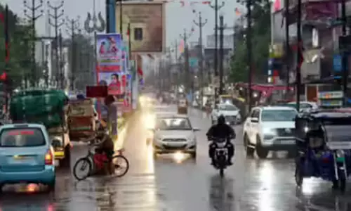 MP : कई जिलों में बारिश-ओले और कुछ जगहों पर गर्मी का प्रकोप MP : कई जिलों में बारिश-ओले और कुछ जगहों पर गर्मी का प्रकोप