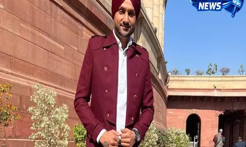 Punjab सरकार के फैसले पर सवाल, हरभजन सिंह पहुंचे हाई कोर्ट