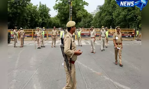 Noida में सुरक्षा सख्त, मजदूर प्रदर्शन के बाद प्रशासन अलर्ट