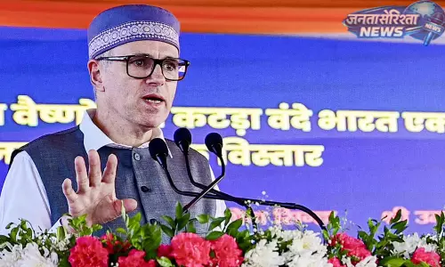 वोटर लिस्ट SIR पर उमर अब्दुल्ला की टिप्पणी, पश्चिम बंगाल चुनाव को बताया बड़ी चुनौती वोटर लिस्ट SIR पर उमर अब्दुल्ला की टिप्पणी, पश्चिम बंगाल चुनाव को बताया बड़ी चुनौती
